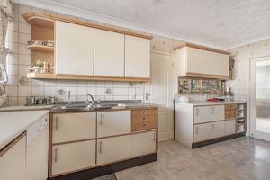 Kitchen/Diner- click for photo gallery